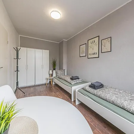 2 Lh 6-zimmer-apartments Apartment