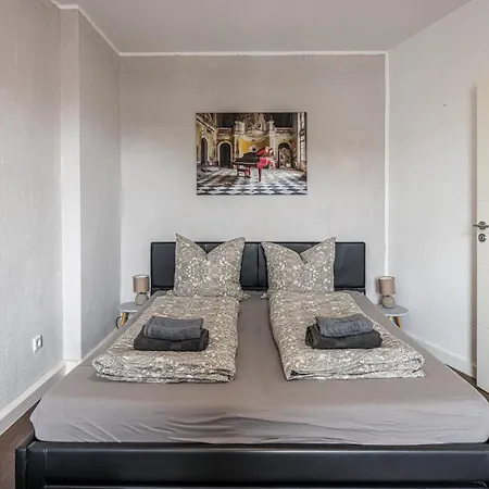 2 Lh 6-zimmer-apartments *